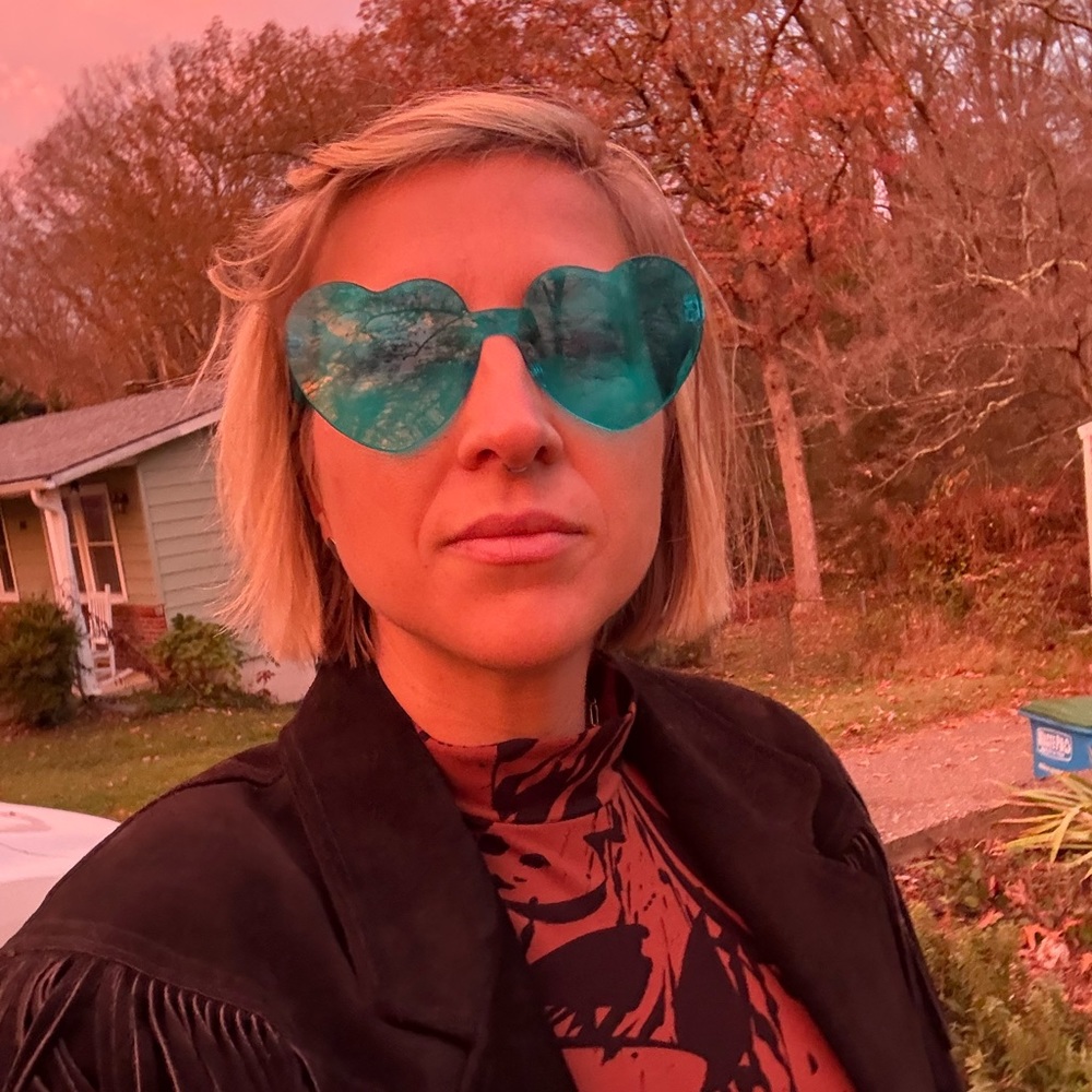 Meet your Posher, Dena